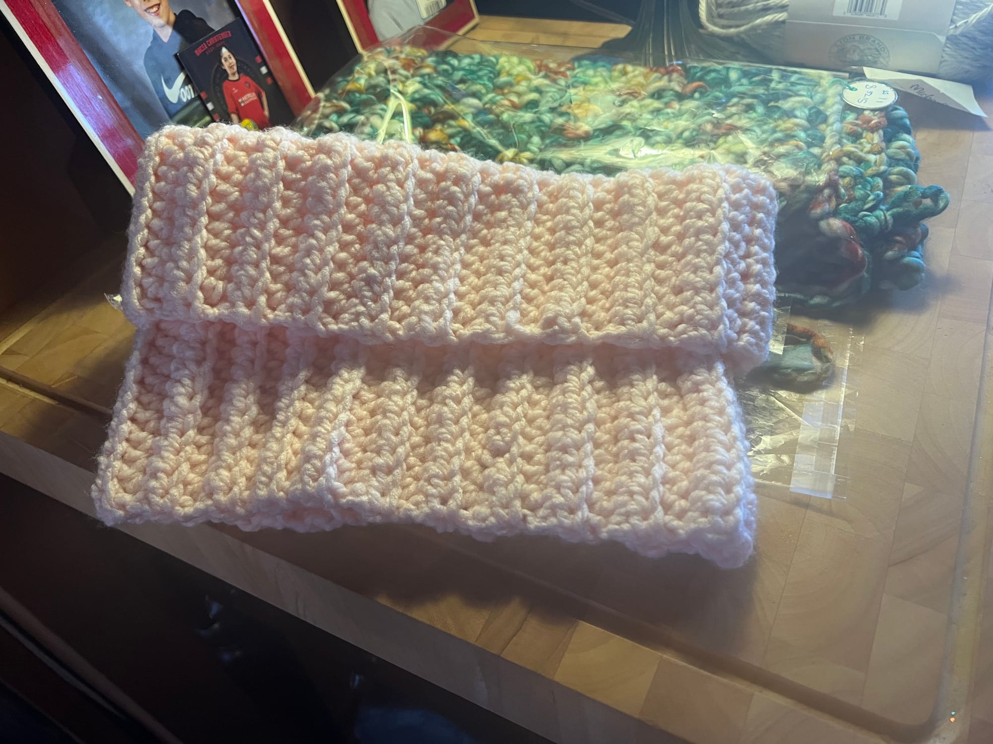 #22 Neck warmer - Gina Pink (Click on image to enlarge)
