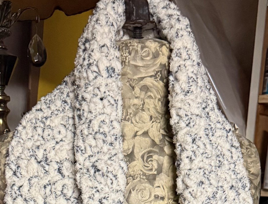 Hygge Scarf - Ivory Tweed