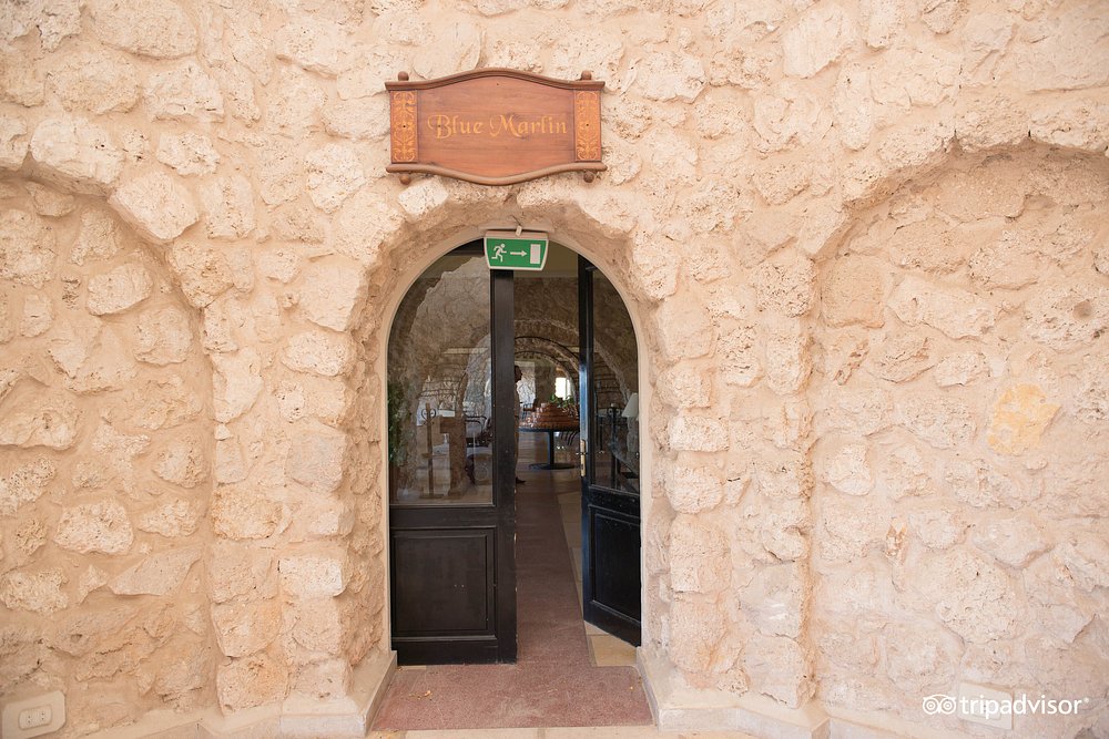 احدي مشاريعنا في مصر منتجع الباتروس