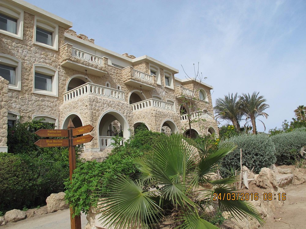 احدي مشاريعنا في مصر منتجع الباتروس