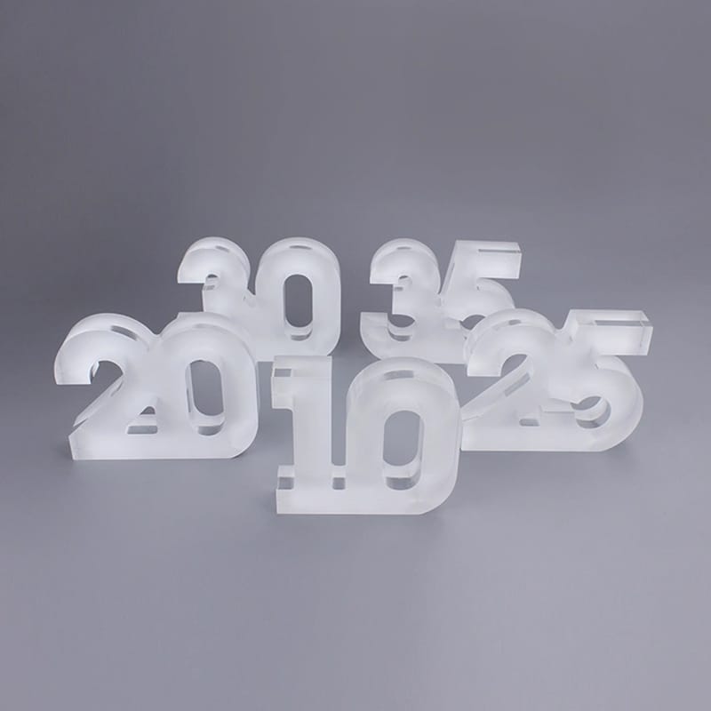 قص ليزر جميع اعمال الاكريلك