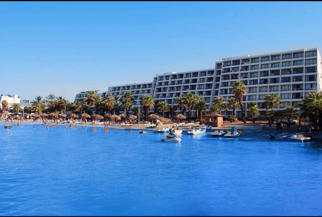 Cote D'azur Hotel & Resort / Latakia