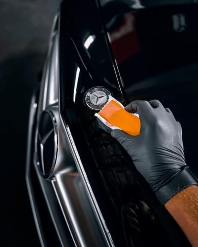 How to Remove Car Paint Scuff and Scratches from a Car