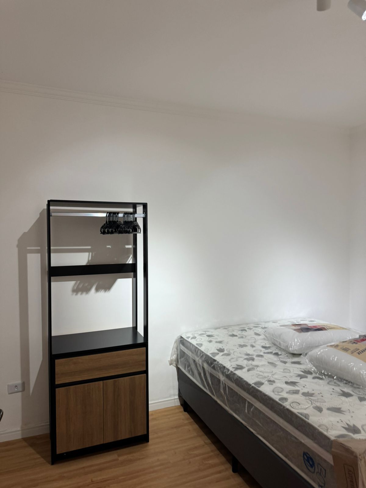 Linda casa mobiliada térrea Jardim Esplanada