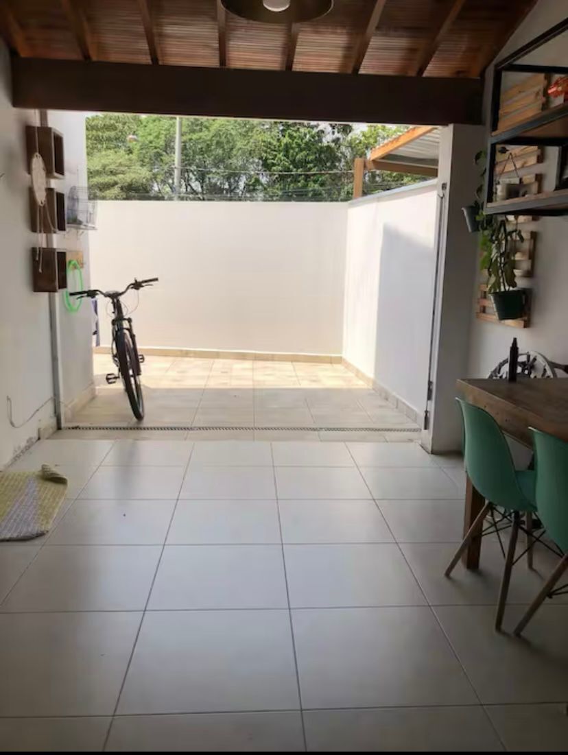 Lindo Sobrado em condominio prox ao Centro