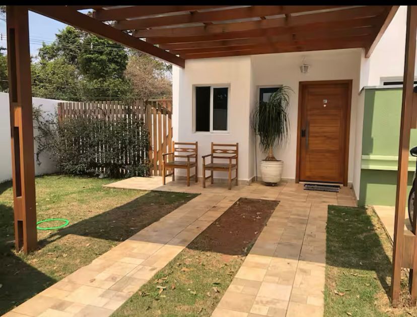 Lindo Sobrado em condominio prox ao Centro