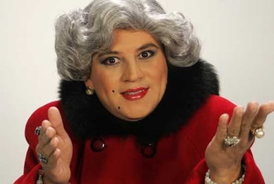 FELIZ DÍA, VIEJITA CHISMOSA