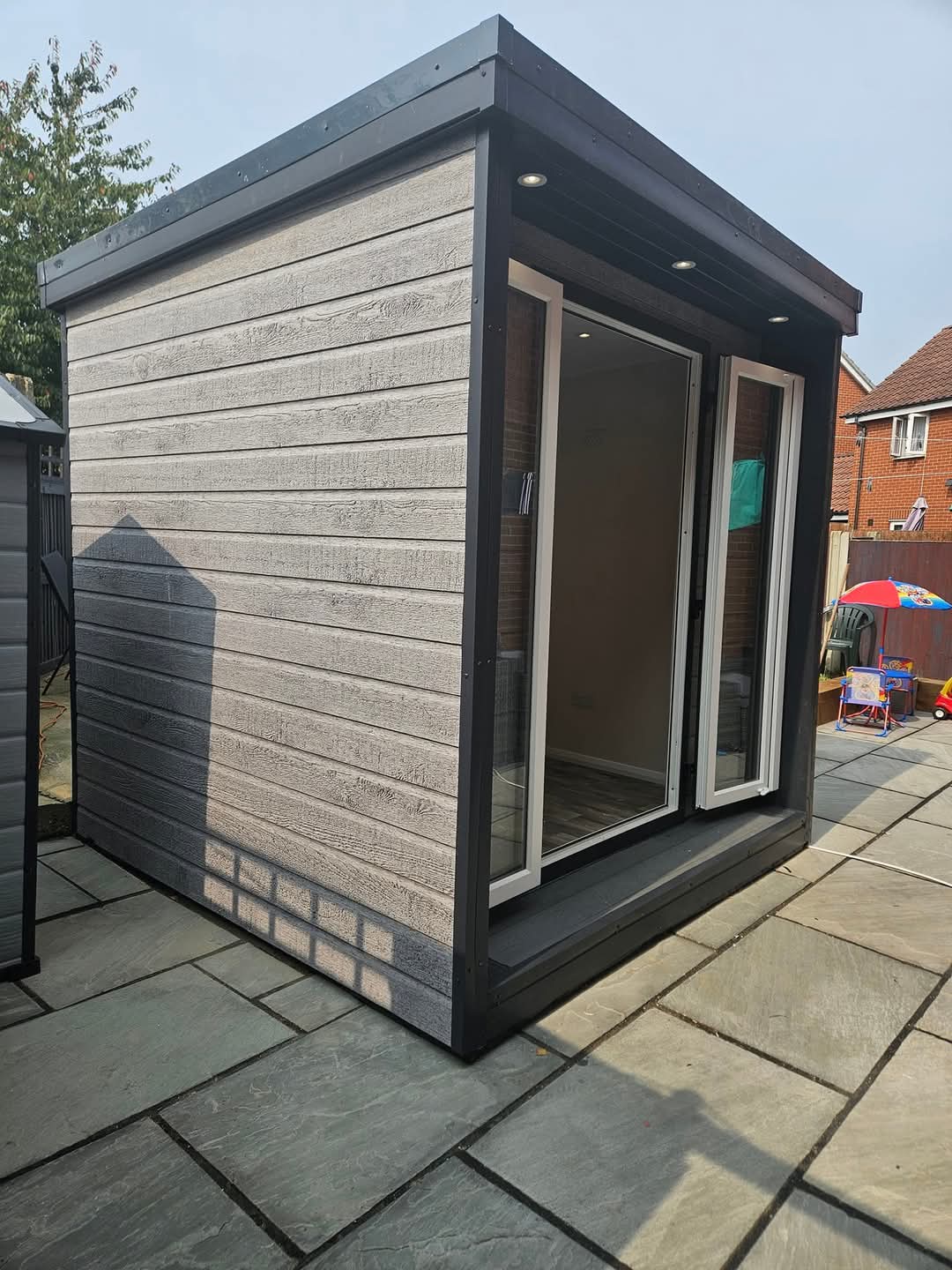 8x8 Kensington 