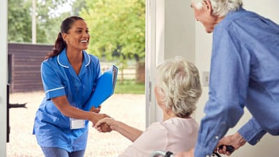 Why Home Care Services in Dubai are Ideal for New Parents