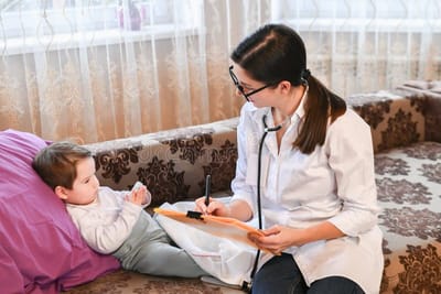 Sick Child at Home? When to Call for a Doctor Home Visit