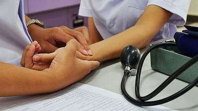 Can a Doctor Home Visit Check Pulse?