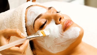 Deep Cleansing Facial with Extraction for Dull Skin