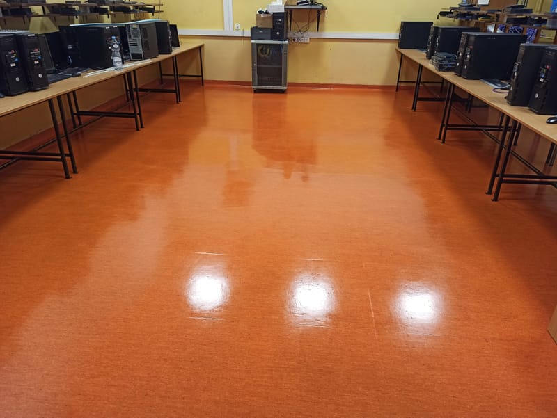 Akrylowanie posadzek (Polimeryzacja)