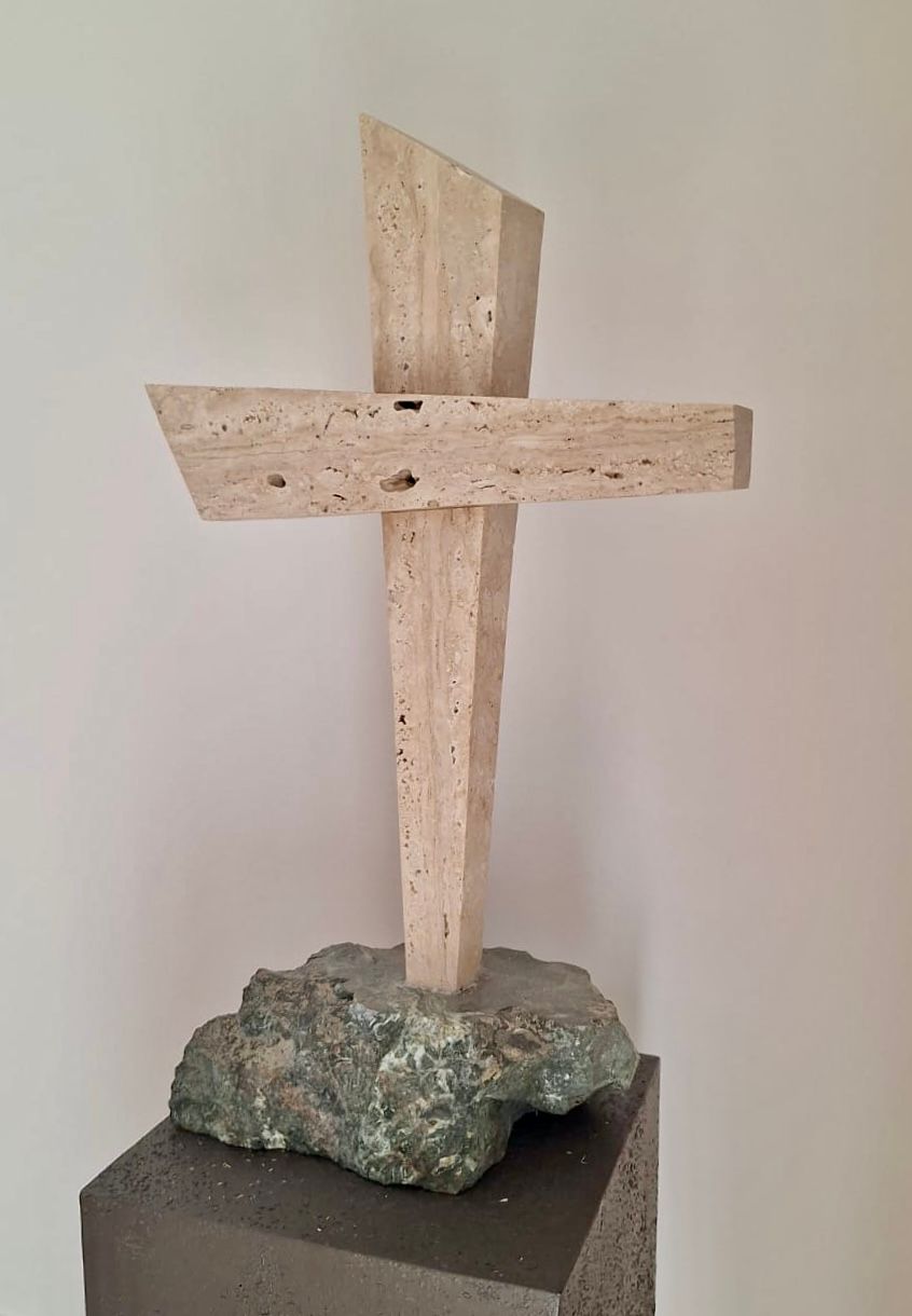 Kameni križ- Travertin