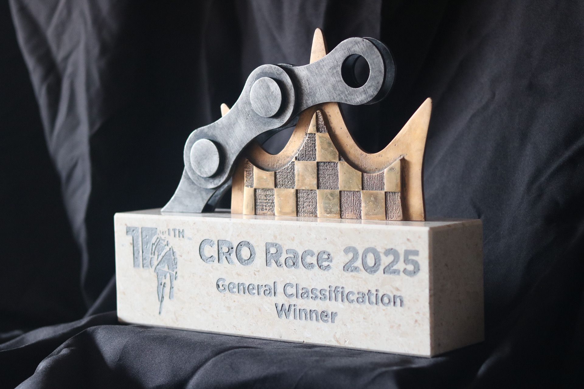 Idejno i izvedbeno rješenje za glavni nagradu 10 izdanja utrke CRO Race 