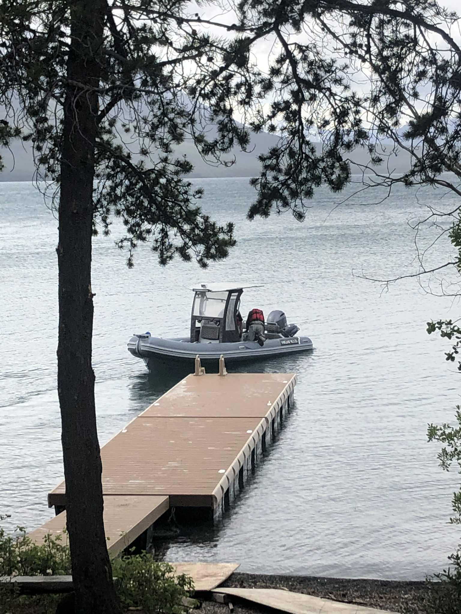 Custom aluminum docks built by Canadians for Canadian lakes