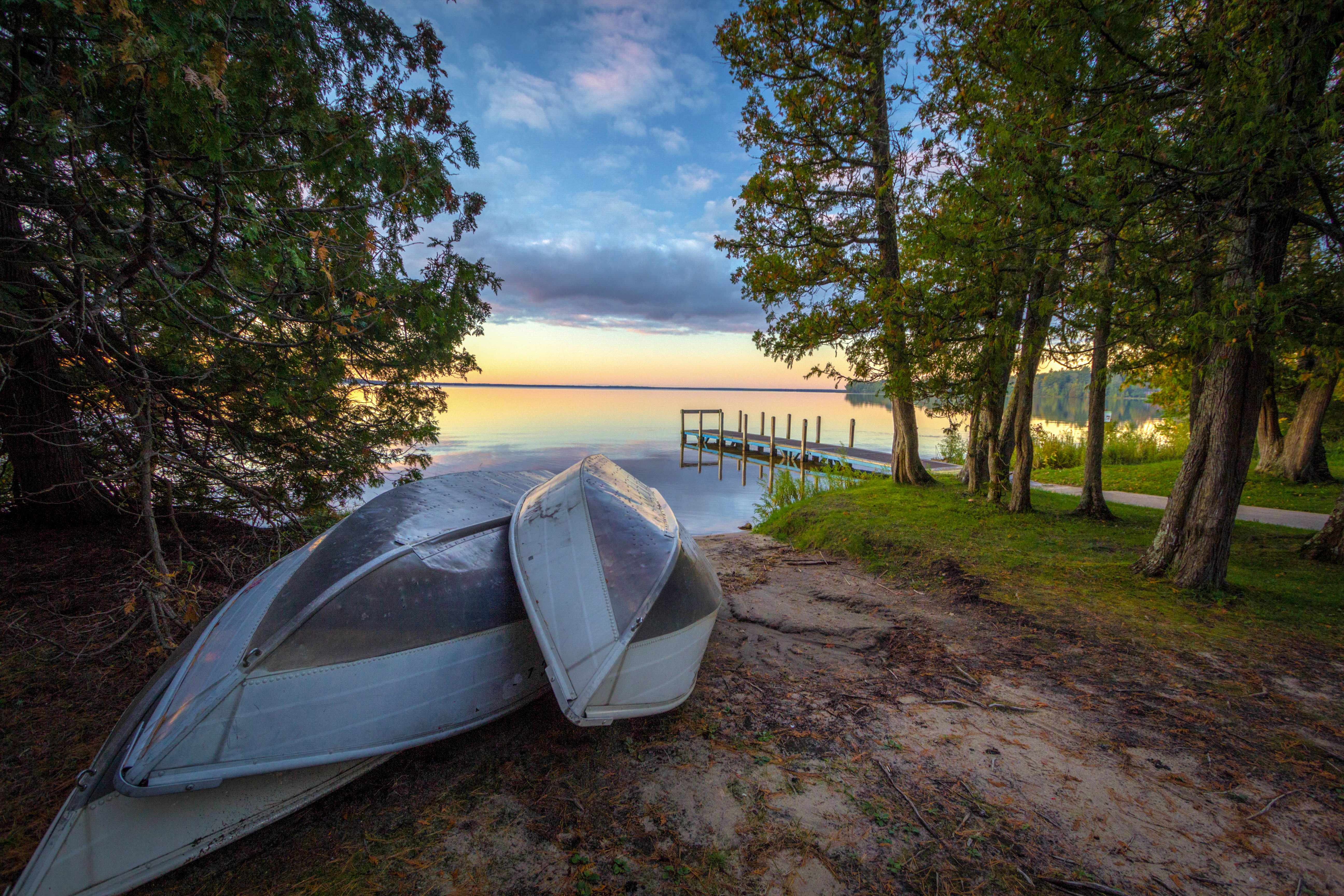 Durable welded aluminum docks for Kootenay Lake, Slocan, and Christina Lake.