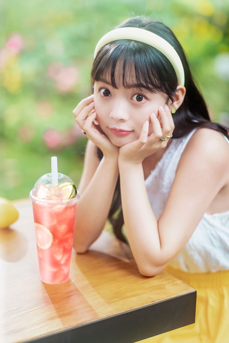 飲品人像情境拍攝