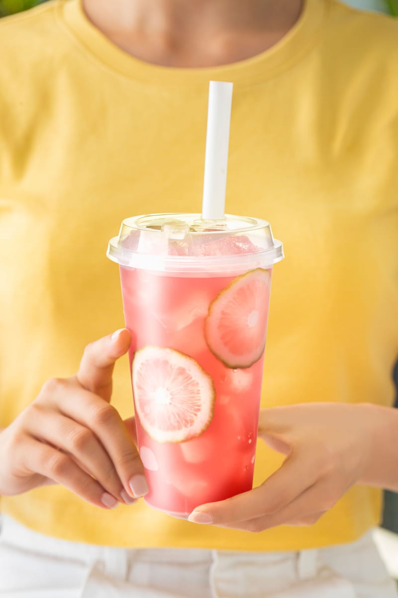 飲品人像情境拍攝