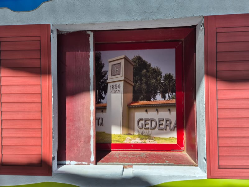 ביצוע מדבקות מכל הסוגים בכל במידות