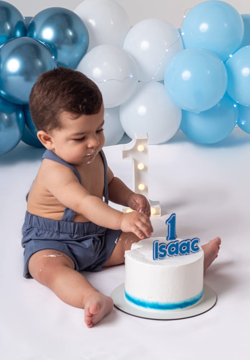 Smash the Cake Isaac