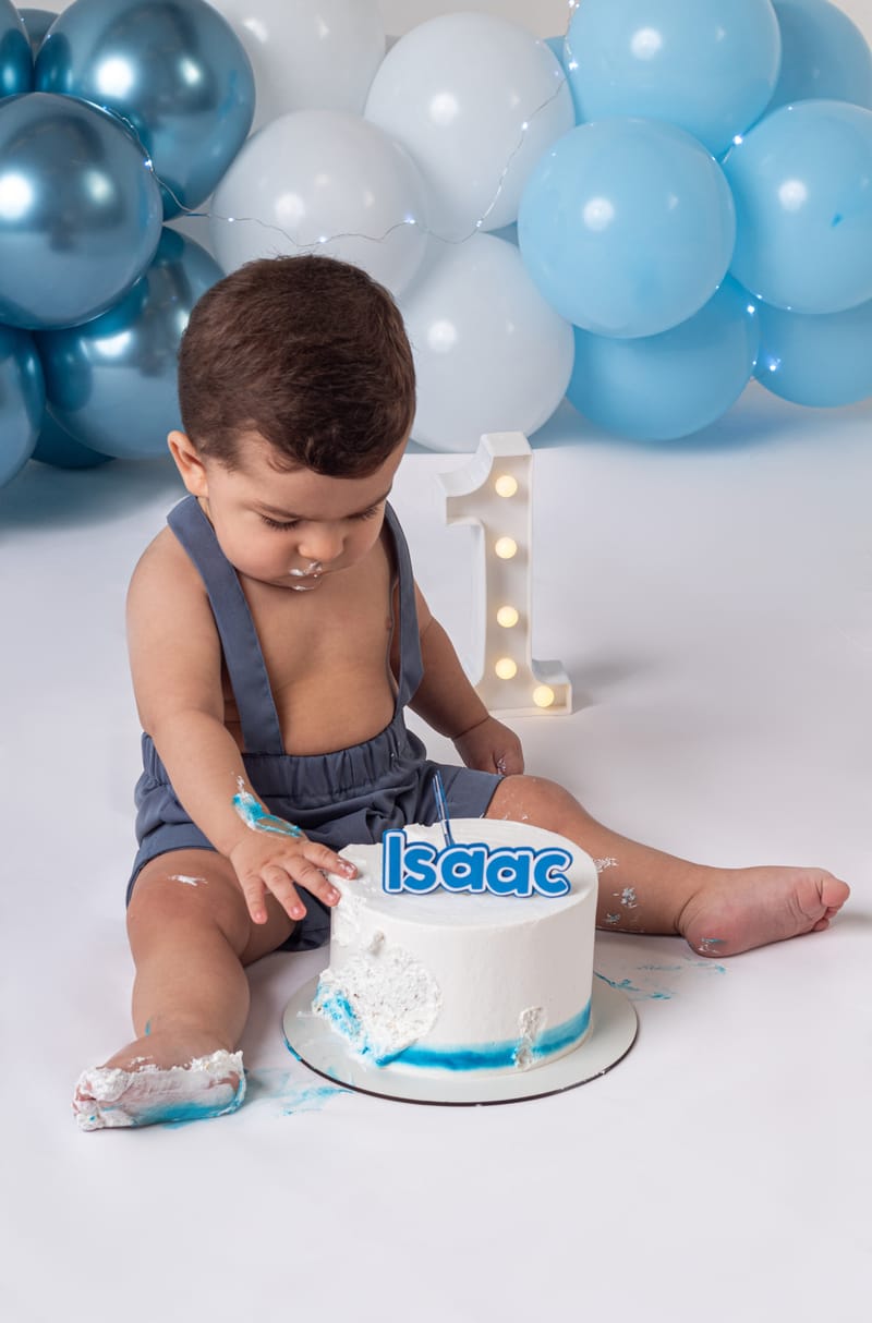 Smash the Cake Isaac