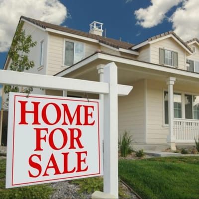 Selling a House in Hamilton? Here’s What Most Sellers Get Wrong (And How to Do It Right