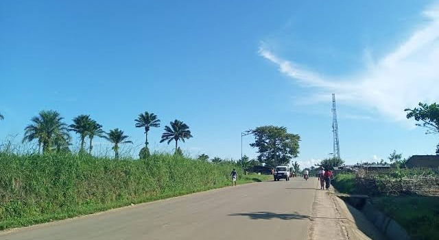 Nord-Kivu : Quatre morts et plusieurs maisons incendiées dans une attaque ADF MTM à Kokola