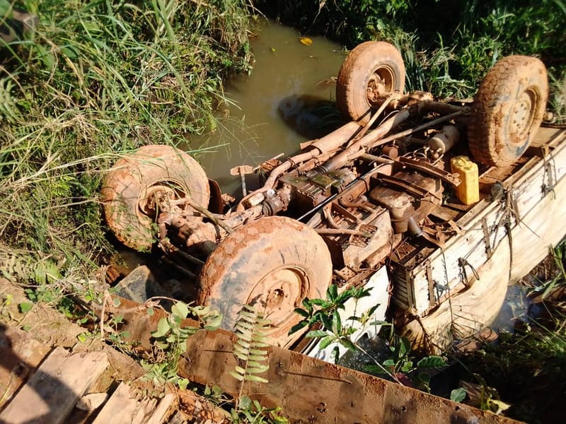 Nord-Kivu : Un camion se renverse dans une rivière à Lubero