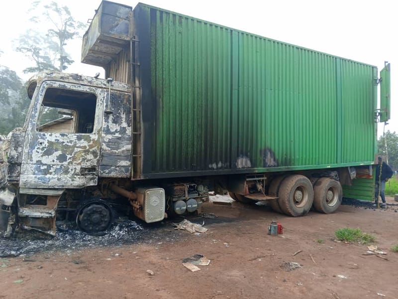 Irumu : Un policier tué et un véhicule incendié dans une attaque des ADF à Kamagolo