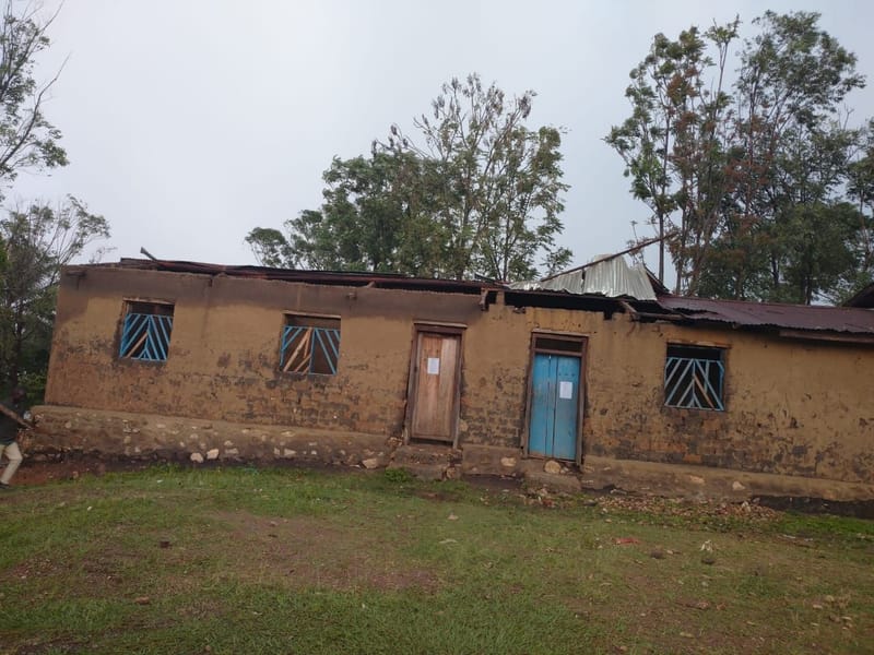 Mahagi/Catastrophe naturelle : les salles de classe de l’Institut d’Aungba victimes des vents violents
