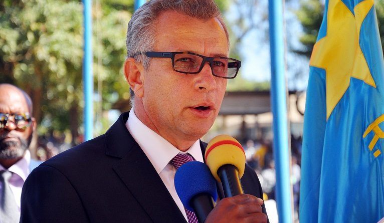 Révision constitutionnelle : Le Mouvement de la Libération du Congo recadre le sénateur Jean Bamanisa Saïdi