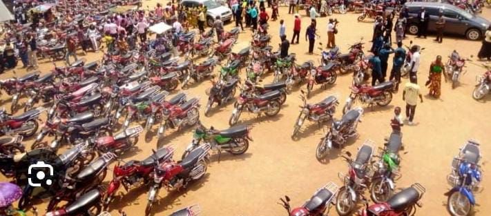 Flash-Irumu/économie : Coût élevé du transport à Kasenyi, la population appelle à l'intervention urgente des autorités