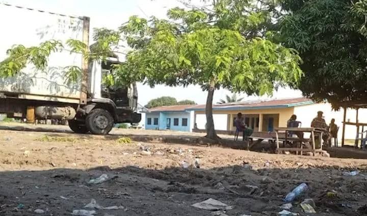 Kinshasa : scandale sanitaire à Kinkole, un médecin visé par une procédure disciplinaire après une vidéo choquante