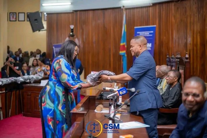 RDC : le CSM remet des toges aux nouveaux magistrats avant leur déploiement à travers le pays