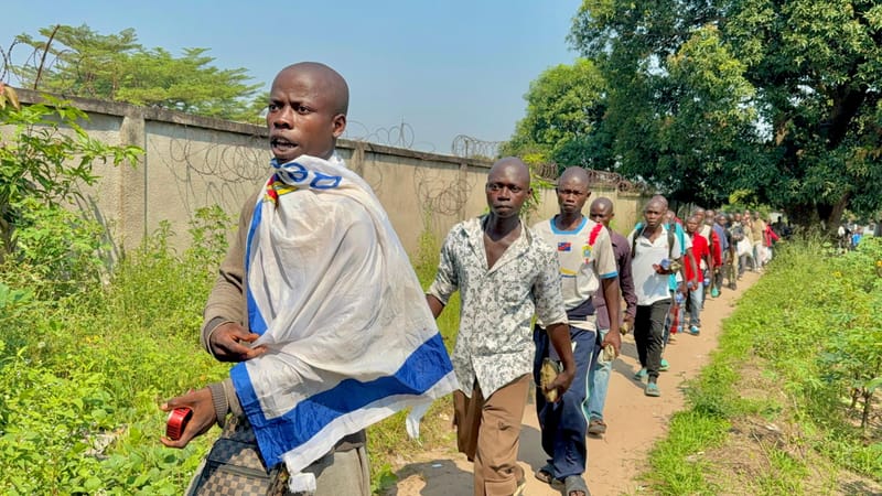 Kikwit : 1 684 nouvelles recrues FARDC envoyées en formation militaire