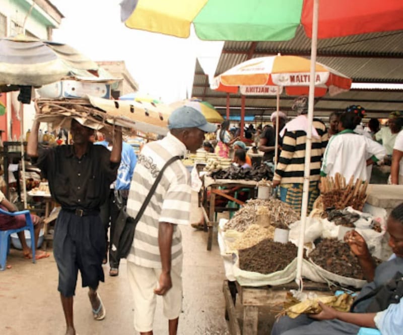Komanda : Le chef du marché central alerte sur l’urgence de prévenir Ebola