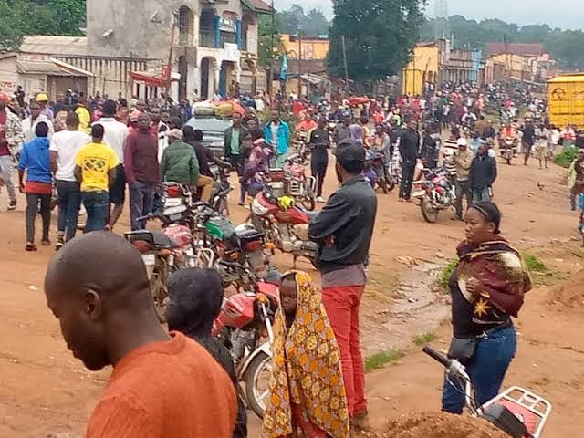 MAMBASA : Des présumés ADF attaquent Pangoyi, plusieurs morts et des civils enlevés