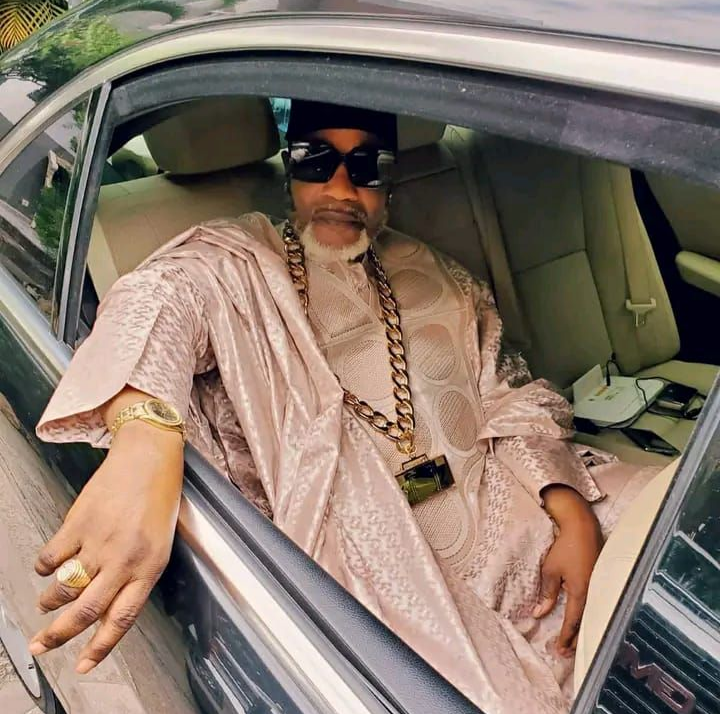 70 ans de vie : Cyndi Le coeur gâte Koffi Olomide avec une luxueuse voiture