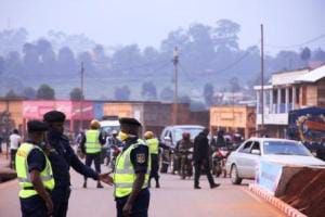 Butembo : Un taximan moto et ses 2 clients dont un bébé percutés par une camionnette