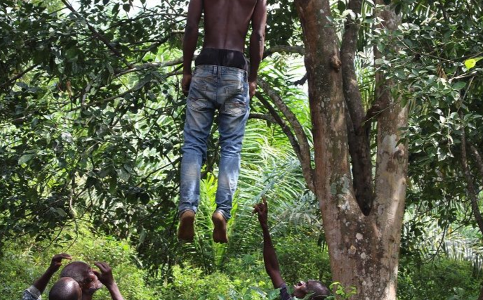 Irumu : Le corps sans vie d'un trentenaire découvert pendu à un arbre à Baviba