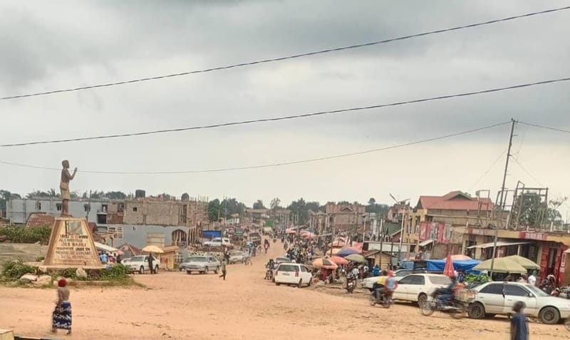 Basili/Éducation : les commerçants inquiets à l’approche de la rentrée scolaire sur fond de rumeurs et d’Ebola