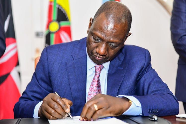 Kenya : Le président William Ruto ordonne la fermeture des petits commerces tenus par des étrangers