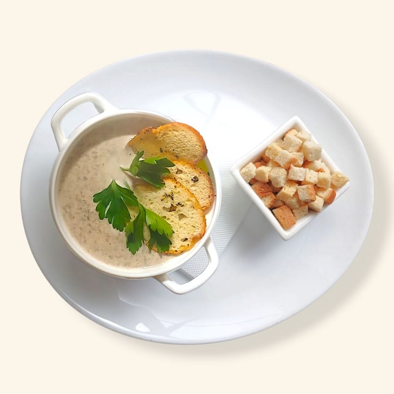 Суп-пюре з лісових грибів