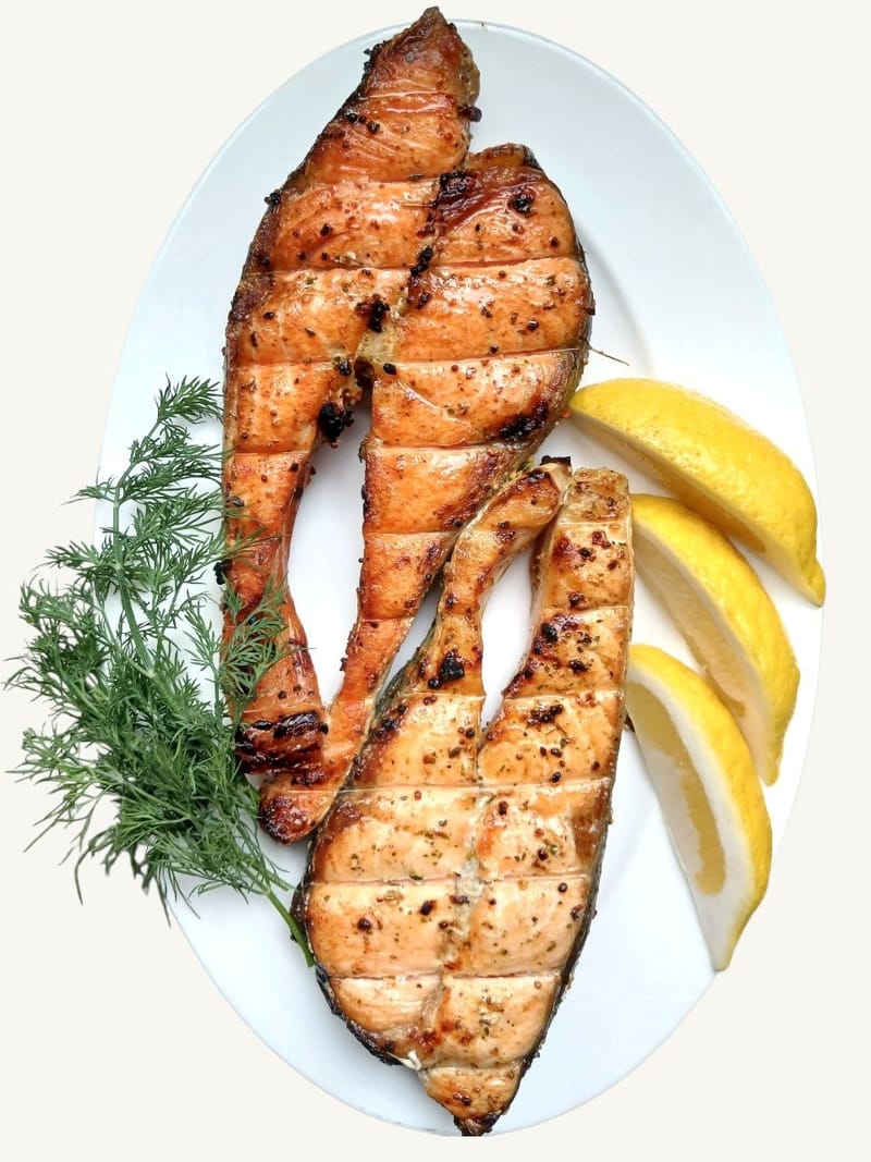 Лосось смажений на грилі