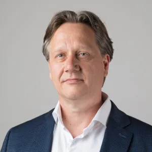 Constantin Jan de Vries, MBA