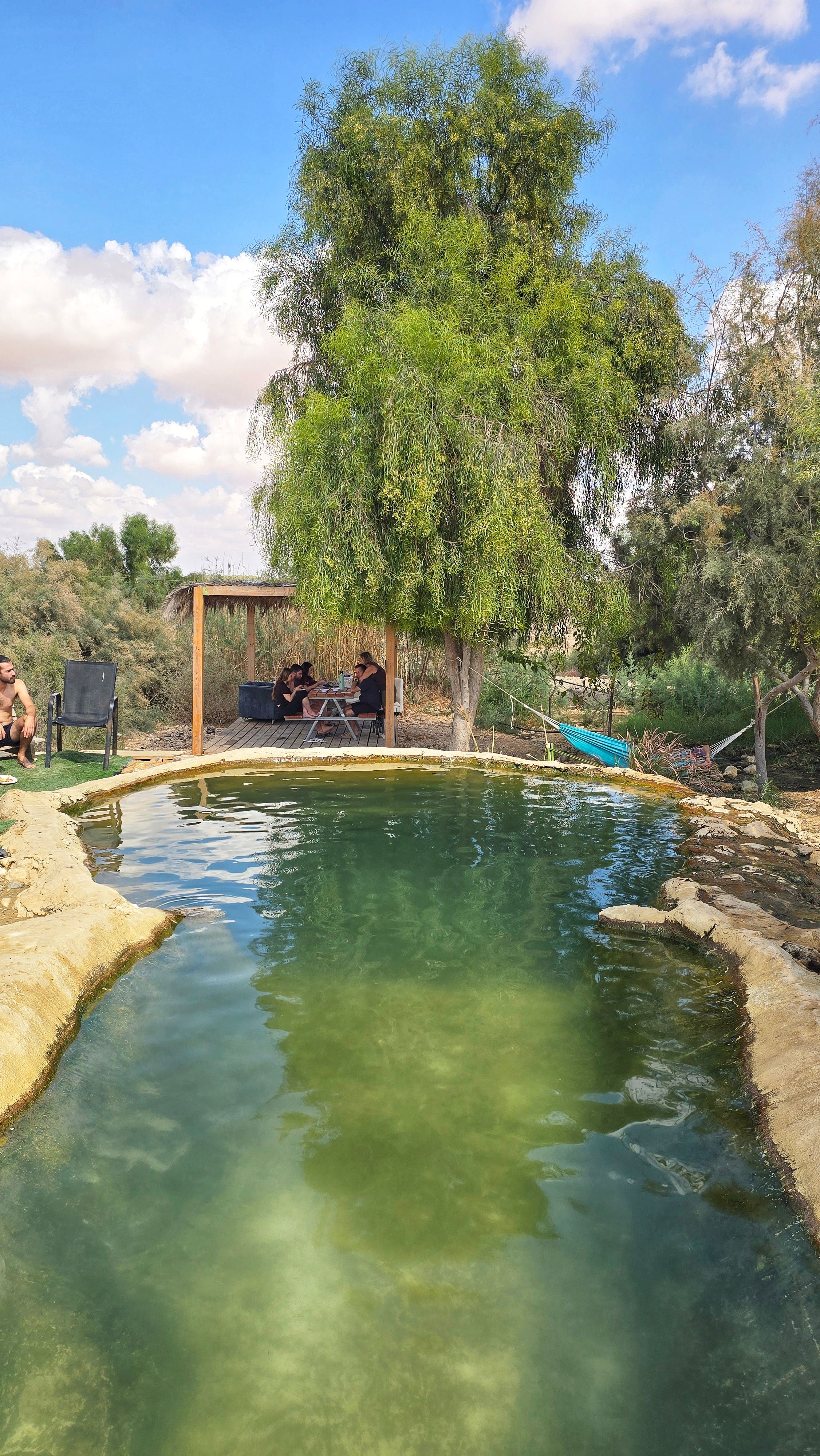 הפסקת קפה וארוחת צהריים בשטח בטיול של אבירי השטח