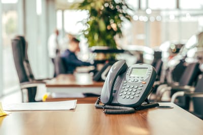 How to Migrate Your Small Business to a VoIP Solution in 2025 Without Downtime or Lost Calls