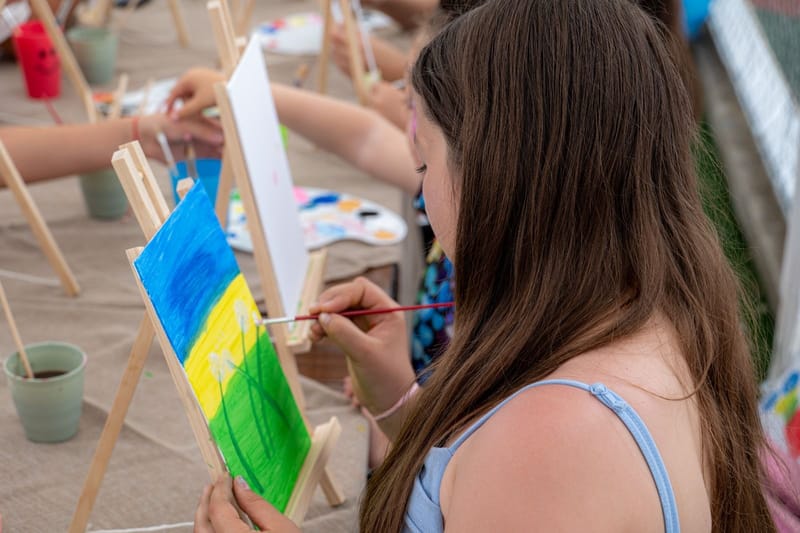 Ateliere creative pentru copii primăvară - vară