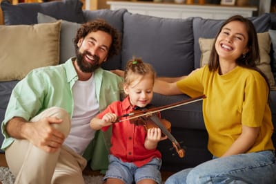 Czy zmuszać dziecko do ćwiczenia na instrumencie? Prawda, którą każdy rodzic powinien poznać.